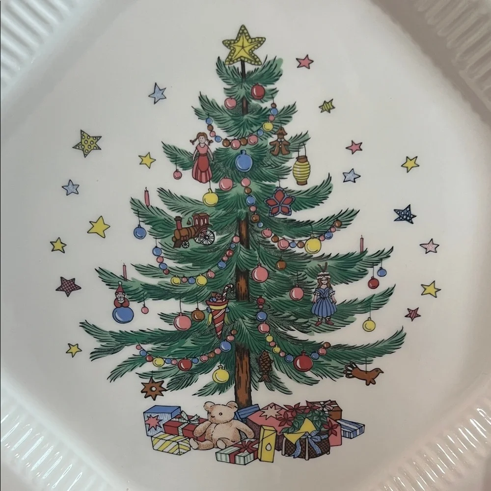 Christmastime 4 Place Setting by NIKKO Japan - Picture 7 of 15